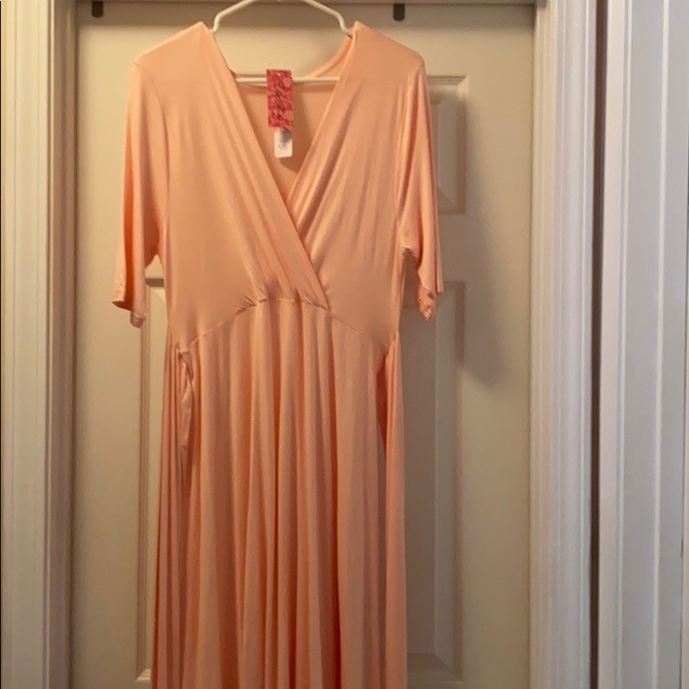Maternity dress NWT